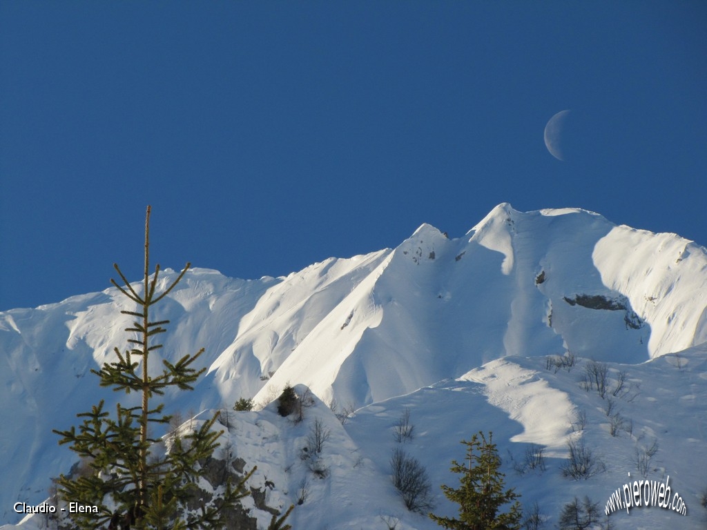 01 C'è ancora la luna.JPG